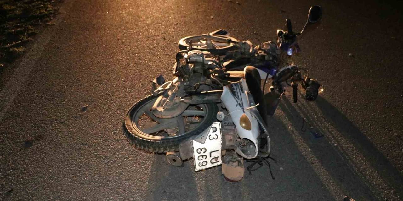 Ticari Araç İle Çarpışan Motosikletin Sürücüsü Ağır Yaralandı