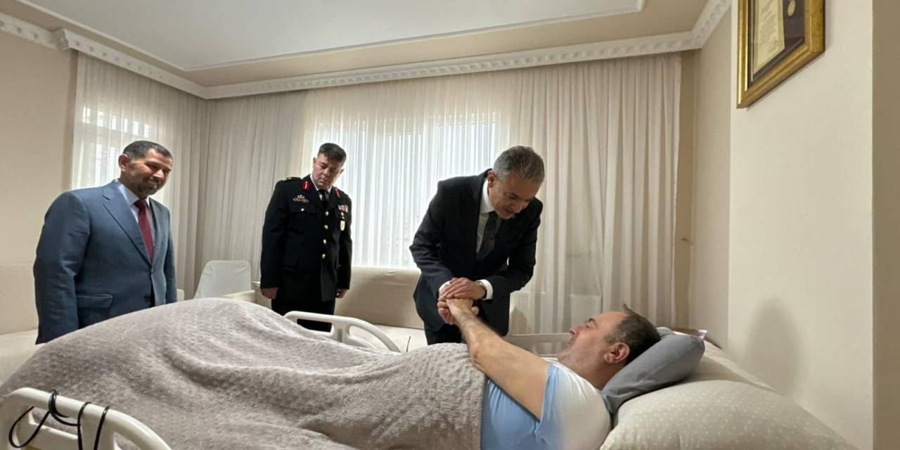 Vali Akkoyun, Bayramda Şehit Aileleri Ve Gazileri Unutmadı