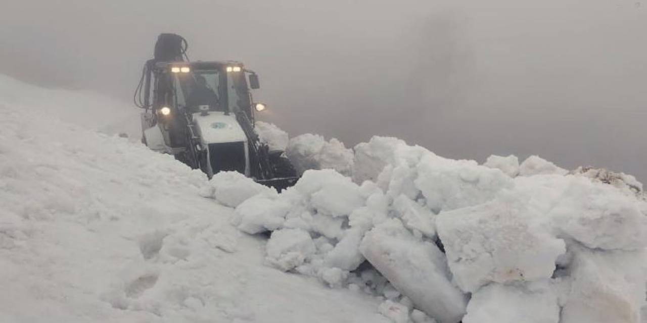 Giresun’da Nisan Ayında Kar Mücadelesi