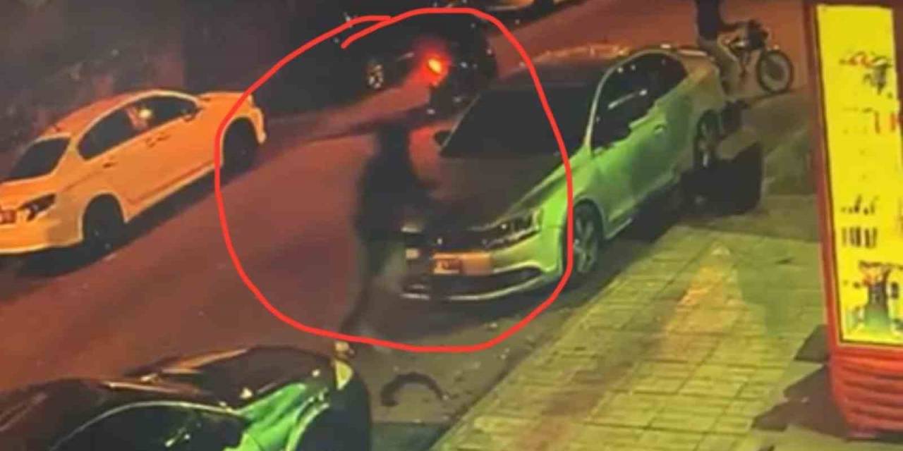 Kahveyi Basıp Otomatik Silahla Havaya Ateş Ettiler