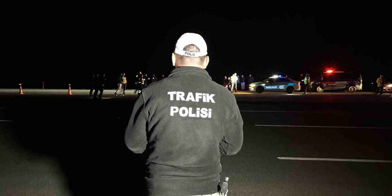 Otomobillerin Çarptığı Yaya Hayatını Kaybetti