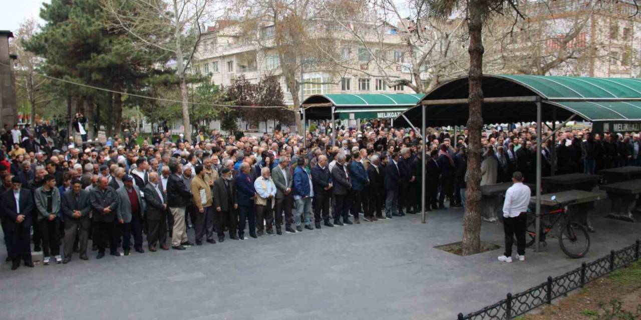 Kayserii’de Hamas Liderinin Oğulları İçin Gıyabi Cenaze Namazı Kılındı