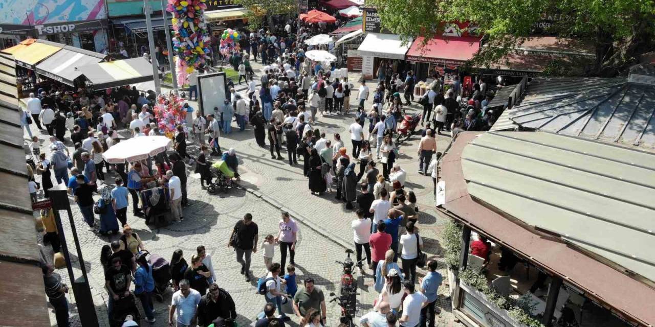 Edirne’de Metrelerce Uzayan Tava Ciğer Kuyruğu Havadan Görüntülendi