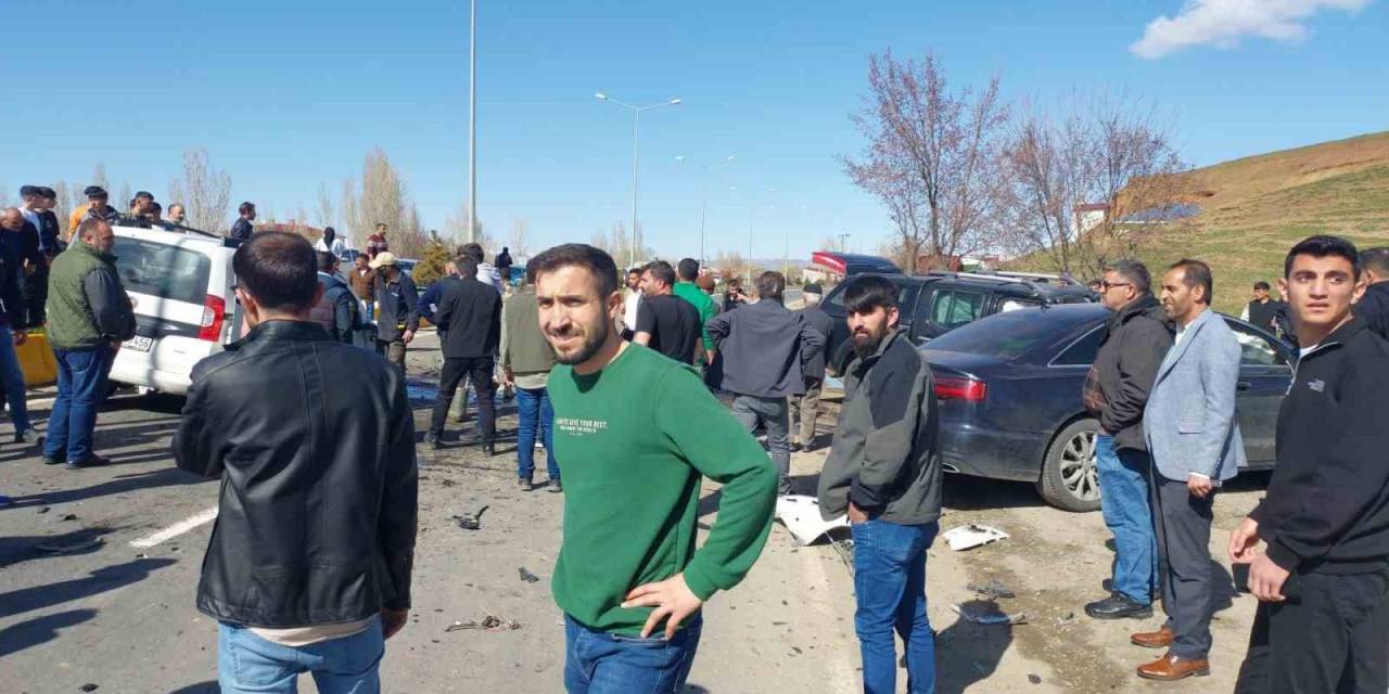 Ağrı’da Zincirleme Kaza: 5 Yaralı