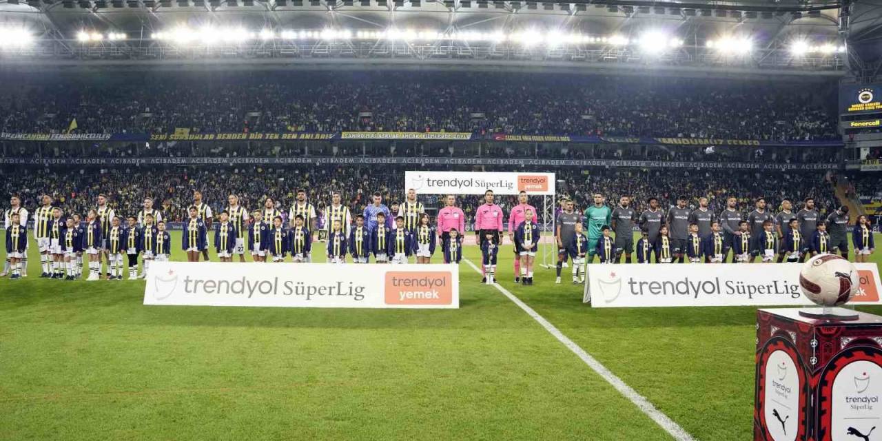 Fenerbahçe, Süper Lig’de Fatih Karagümrük’e Konuk Olacak