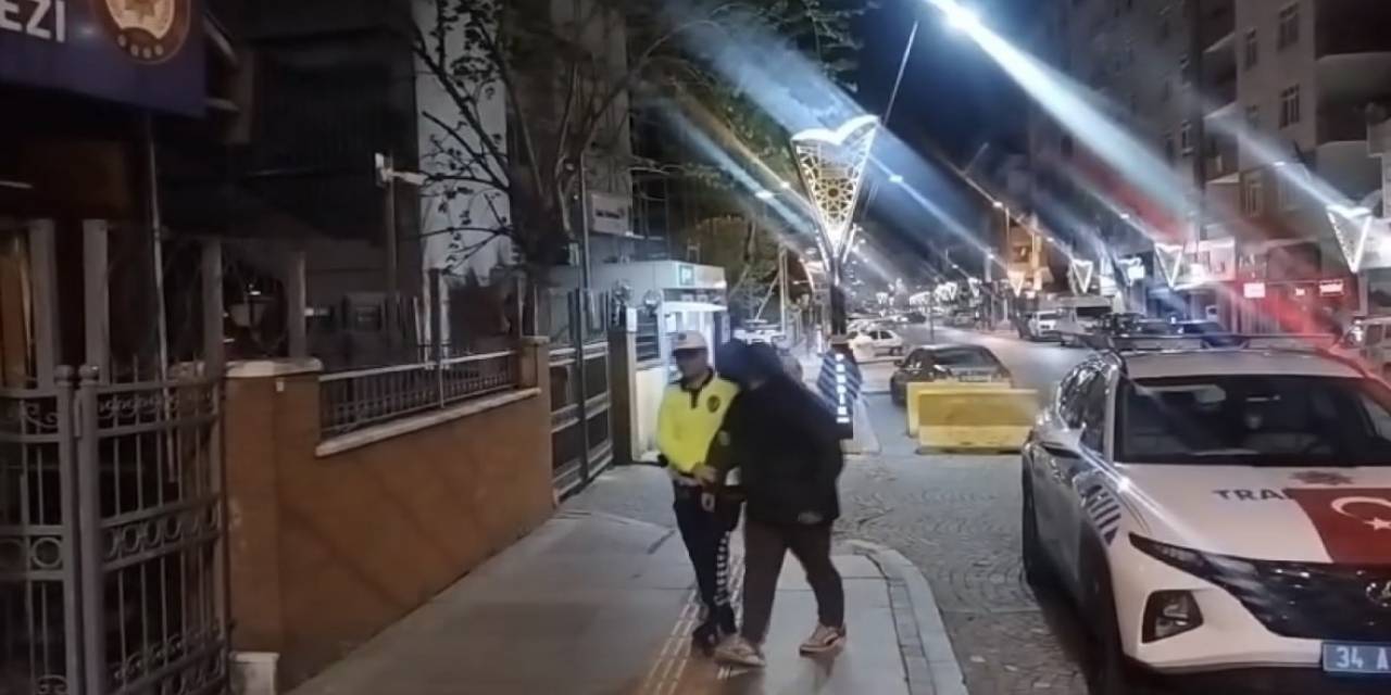 Pendikte Asker Eğlencesi Yapan Şahıslara Toplam 37 Bin 315 Tl Ceza Kesildi