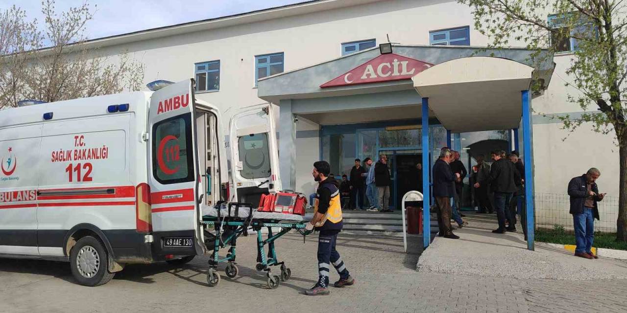 Muş’ta Dereye Düşen 7 Yaşındaki Çocuğu Amcası Kurtardı