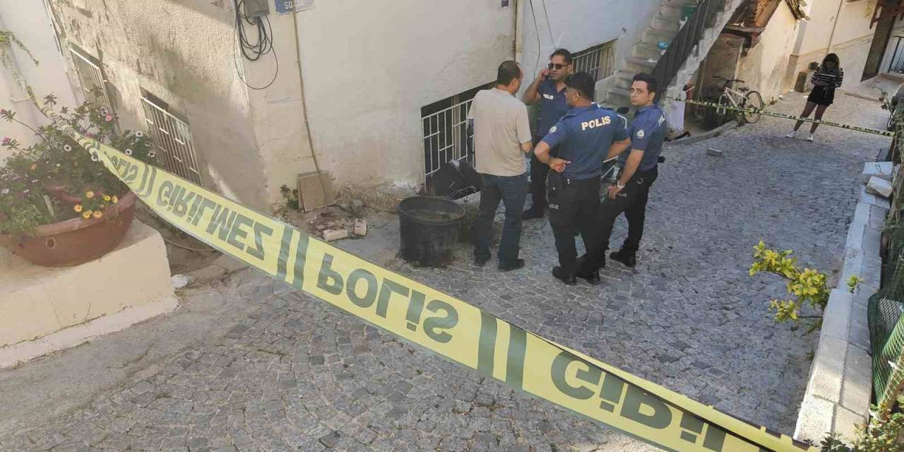 Kuşadası’nda Aynı Mahallede İki Şüpheli Ölüm