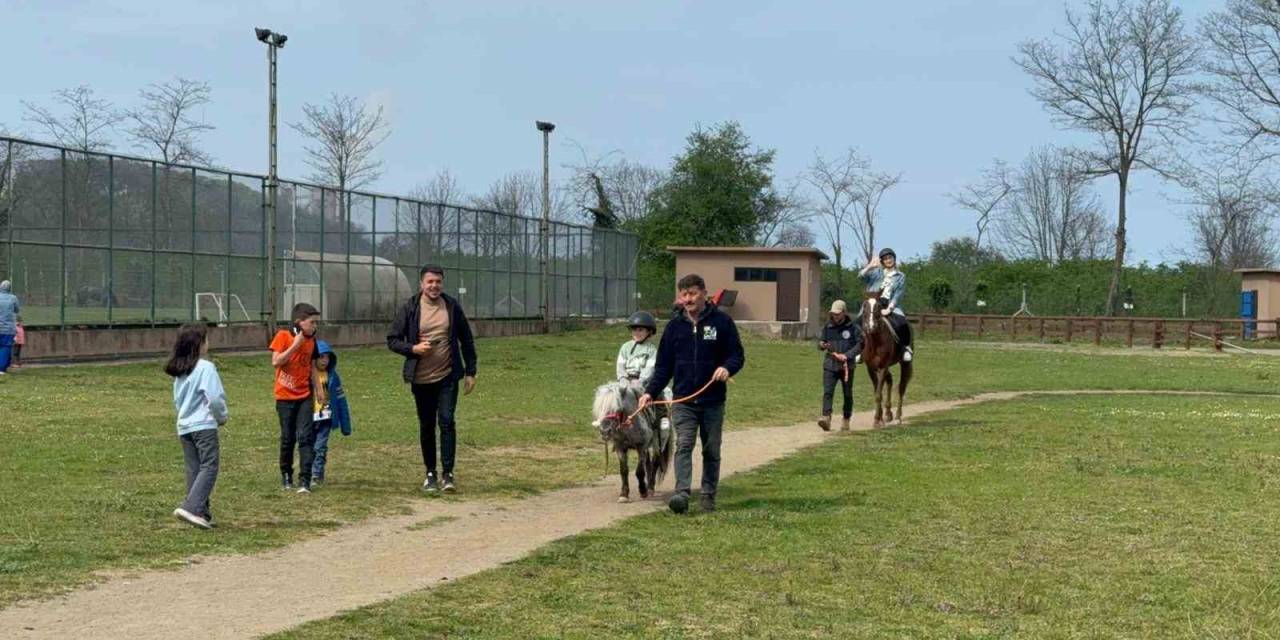 Başkan Tavlı, “Yaptığımız Yeniliklerle Vatandaşlarımız Keyifli Tatil Geçirdi”