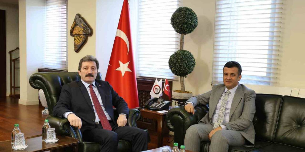 Vali Tavlı Ve Başkan Doğan Samsun’u Görüştü