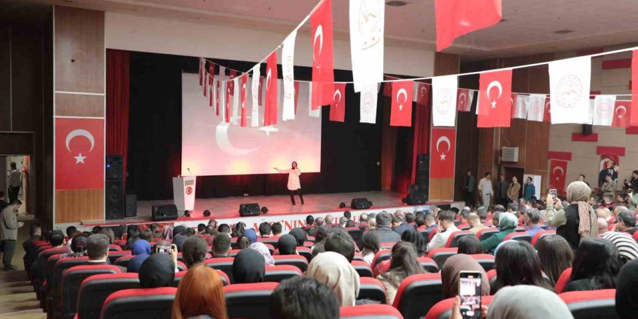 Ağrı’nın Kurtuluşu Coşkuyla Kutlandı