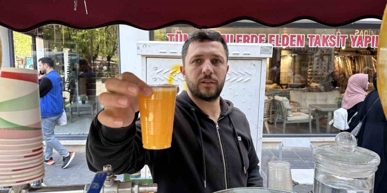 Kente Turist Akını Olunca Bayram Tatilinde Satışları 3-4 Kat Arttı