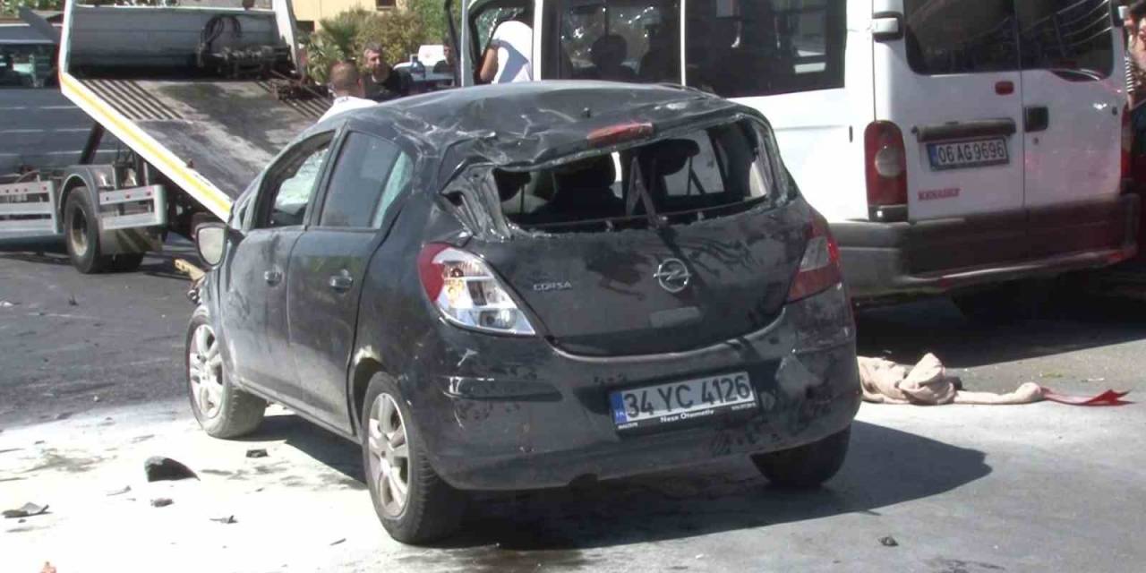 Ataşehir’de Servis Aracı İle Otomobil Kafa Kafaya Çarpıştı: 3 Yaralı