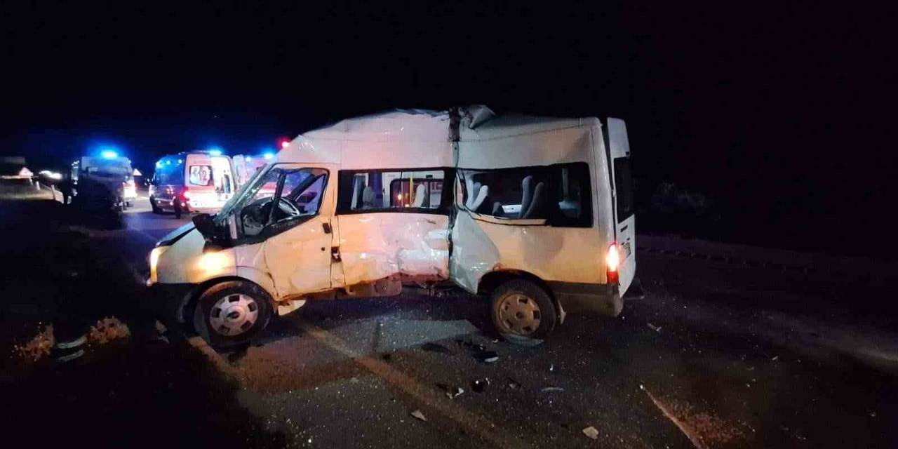 Samsun’da Yolcu Otobüsü Minibüsle Çarpıştı: 1 Ölü