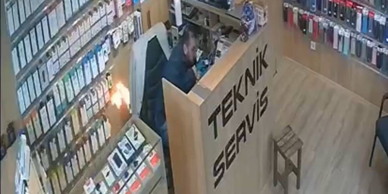 Telefon Bataryasının Patlama Anı Kamerada