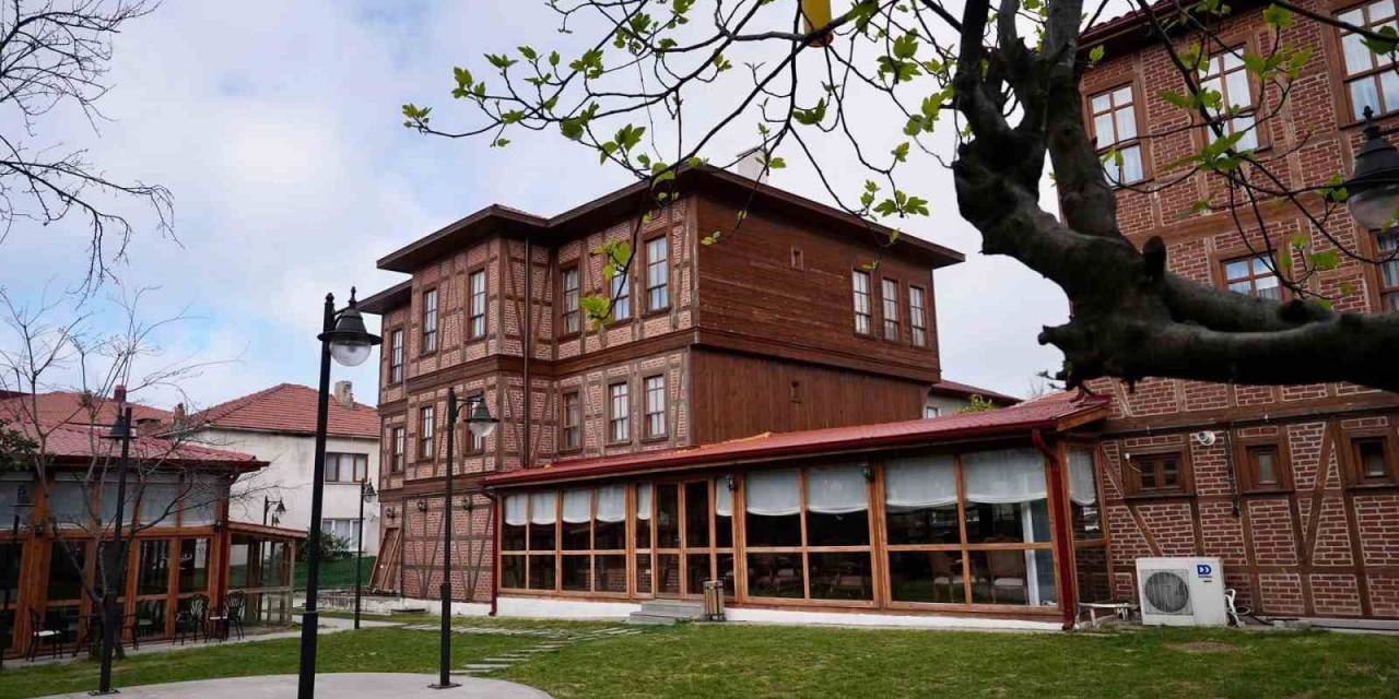 Hem Düzceliler Hem Şehir Dışından Gelenler Hayran Kaldı