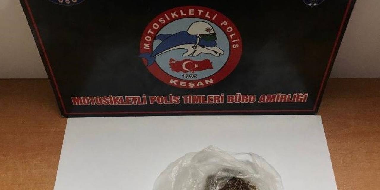 Keşan’da 2 Ruhsatsız Tabanca İle Uyuşturucu Ele Geçirildi