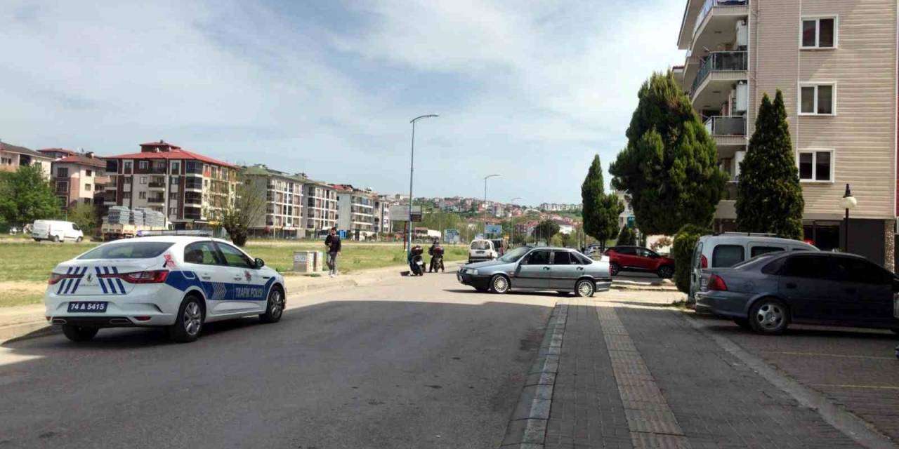 Sipariş Götüren Kurye Kaza Yaptı: 1 Yaralı