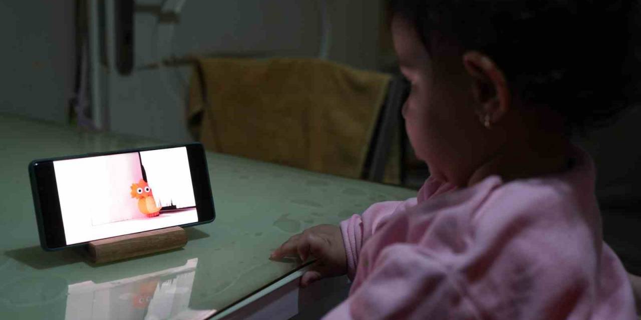 Çocuğu Susturmada Kullanılan ‘Ekran’, Beyinde Kalıcı Hasar Bırakıyor