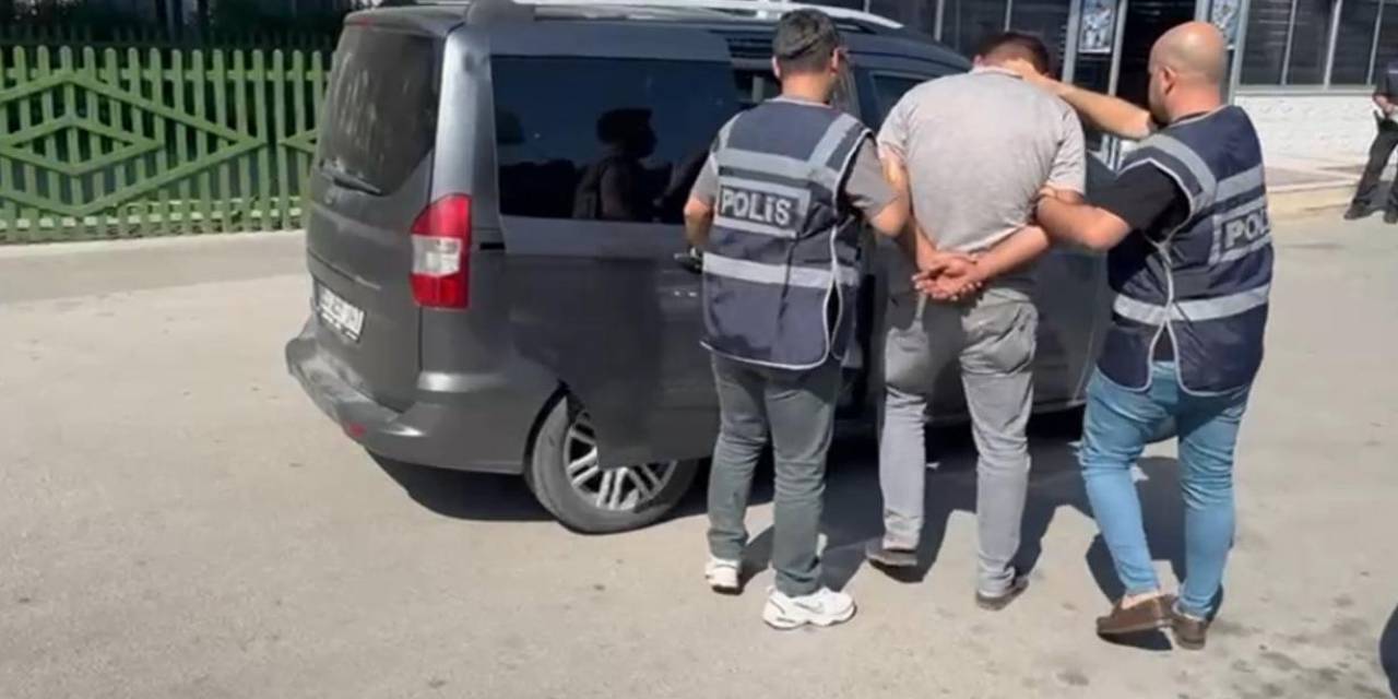 Mersin’de Araç Lastiklerini Kesen Şüpheli Yakalandı