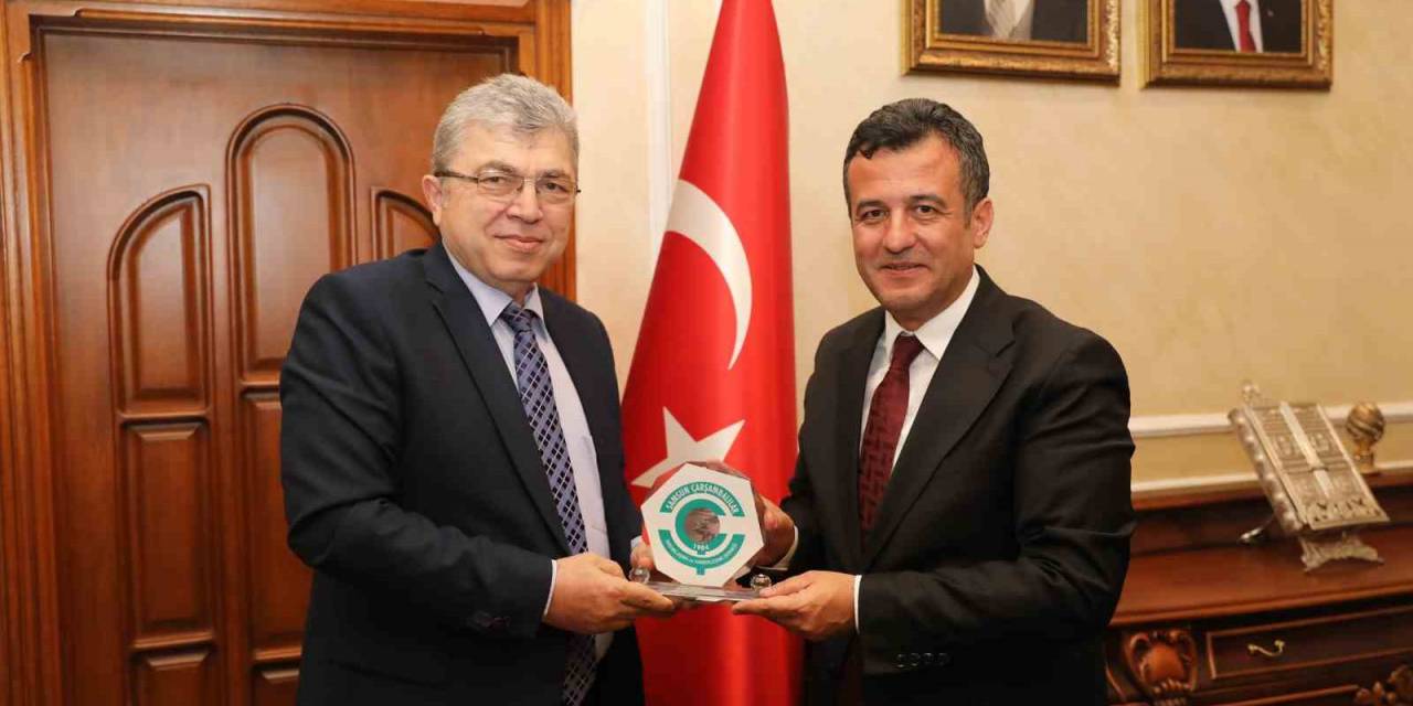 Özdemir: “Samsun’u İhracat Konusunda Adına Yakışır Yerlere Getirmek İçin Çalışmalıyız”