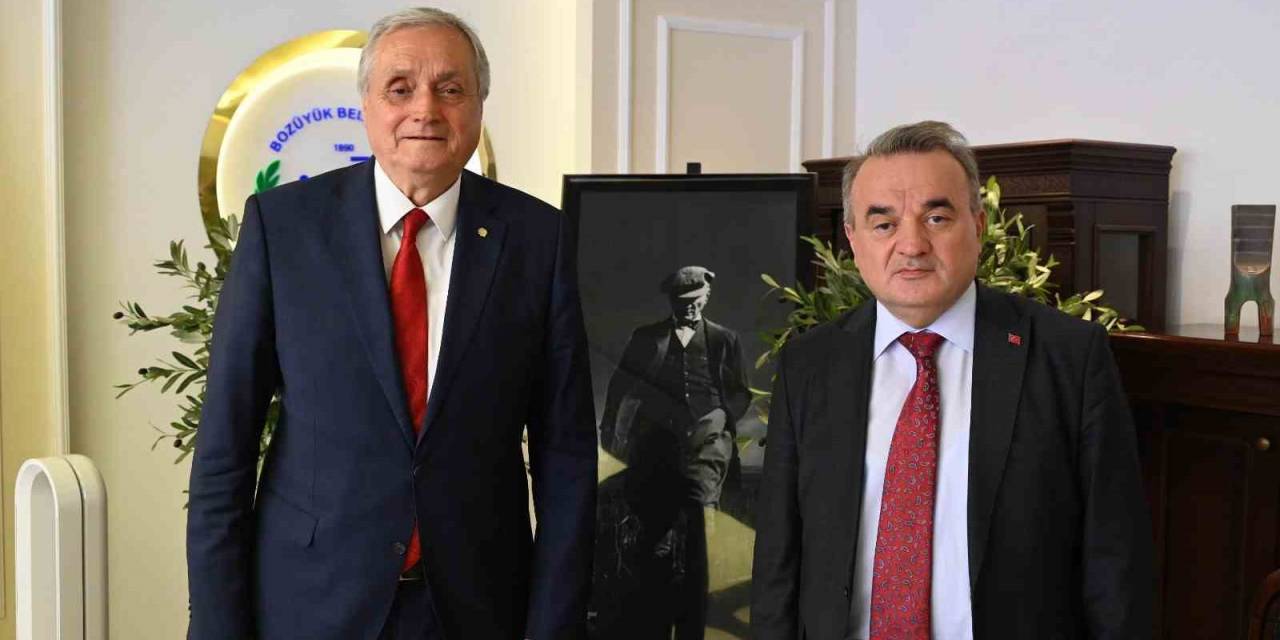 Başkan Bakkalcıoğlu’na Tebrik Ziyaretleri Sürüyor