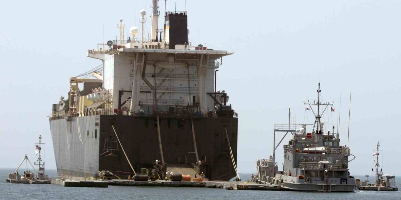 Gazze’ye Liman İnşası İçin Giden Abd Donanması’na Ait Geminin Makine Dairesinde Yangın Çıktı