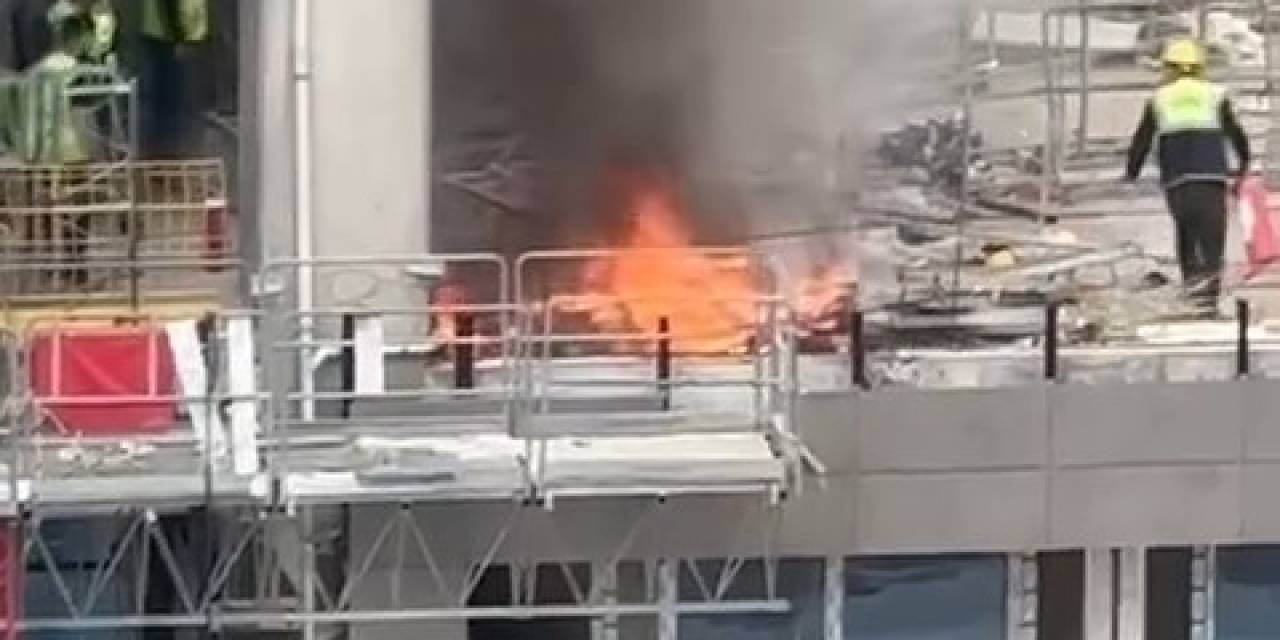 Ataşehir’de Rezidans İnşaatında Çıkan Yangın Korkuttu
