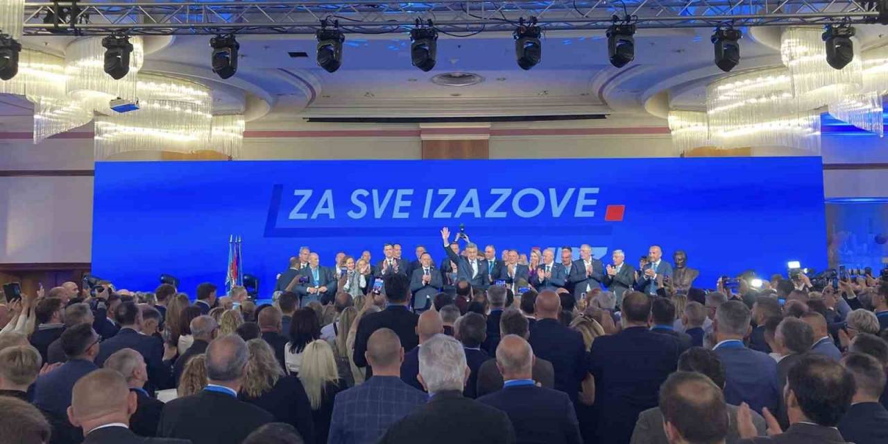 Hırvatistan’daki Seçimlerde İktidar Partisi Güç Kaybetti