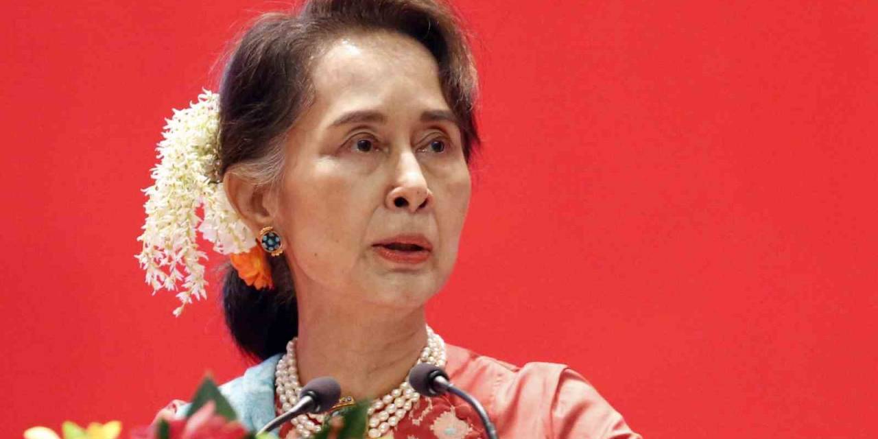 Myanmar’da Devrik Lider Suu Kyi Ev Hapsine Alındı