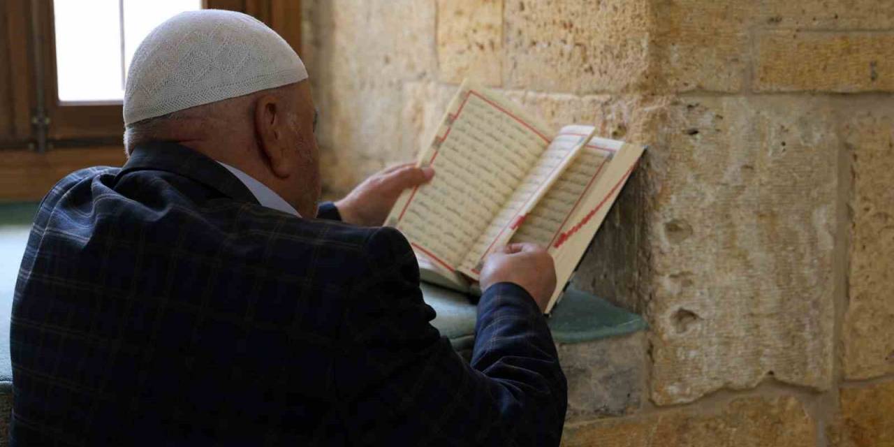 Tarihi Medrese, Hem İbadet Hem De Tefekkür Alanı Oldu