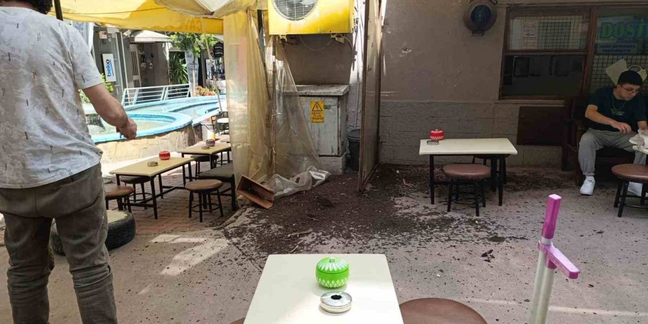 Samsun’da 5. Kattan Çay Ocağı Önüne Düşen Saksı Az Kalsın Faciaya Neden Oluyordu
