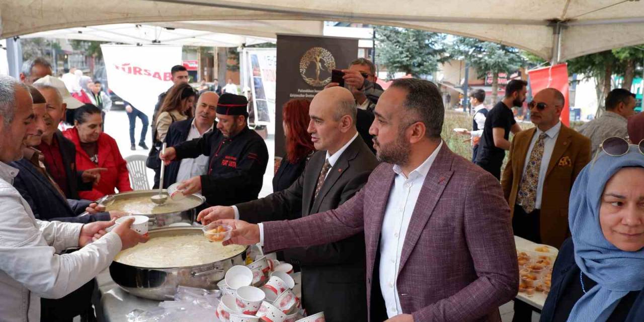 Erzurum’da Yöresel Tatlar İlgi Gördü