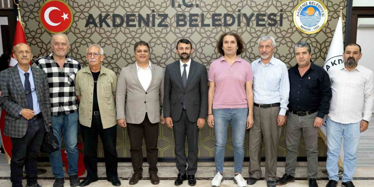 Sarıyıldız: "Hakikatin Peşinde Koşan Gazetecilerin Yanında Olacağız"