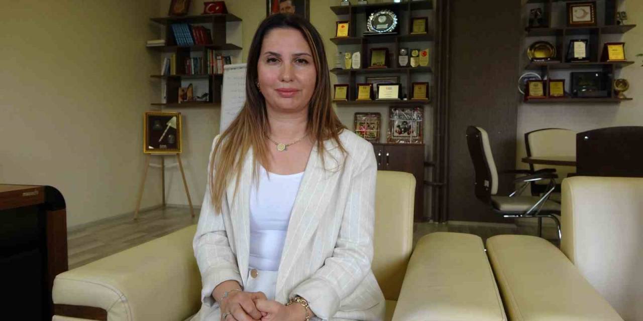 Heimlich Manevrası Yaparak Öğrenciyi Kurtaran Öğretmen: "ikimiz De Rahat Nefes Aldık”