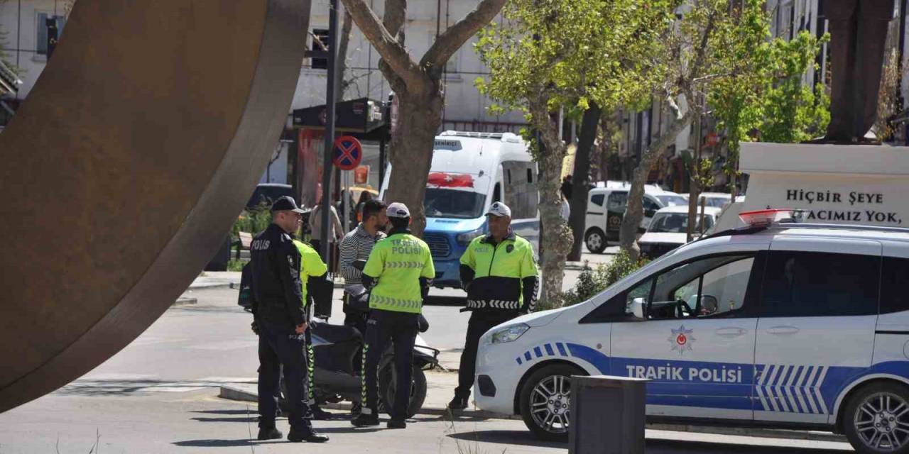 Keşan’da Trafik Denetimlerinde 144 Bin 31 Tl İdari Para Cezası Kesildi