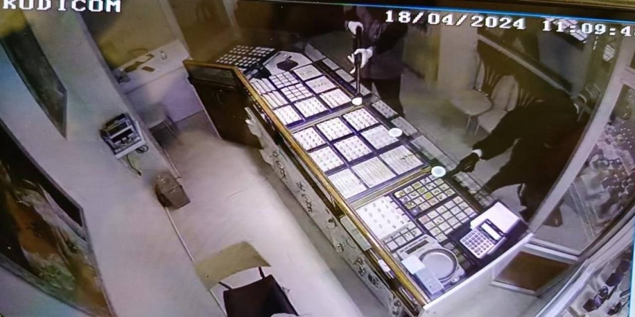 Kuyumcu Soygunuyla İlgili 3 Kişi Gözaltına Alındı