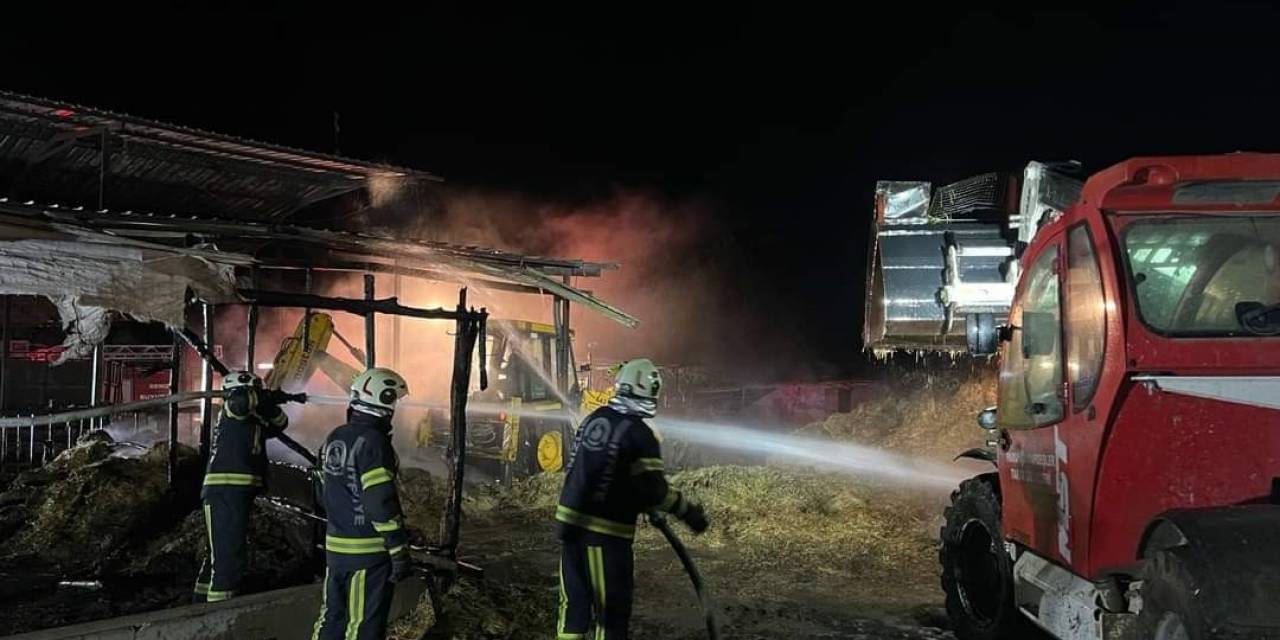 Samanlıkta Çıkan Yangın Paniğe Neden Oldu