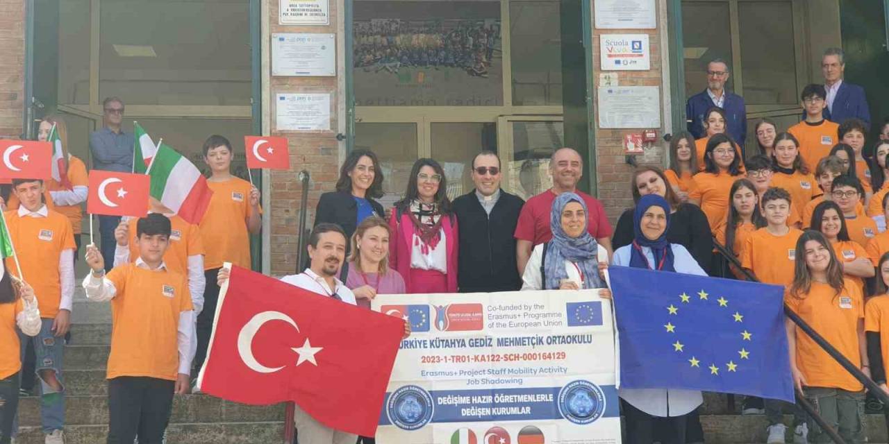 Gediz Mehmetçik Ortaokulundan Erasmus Başarısı