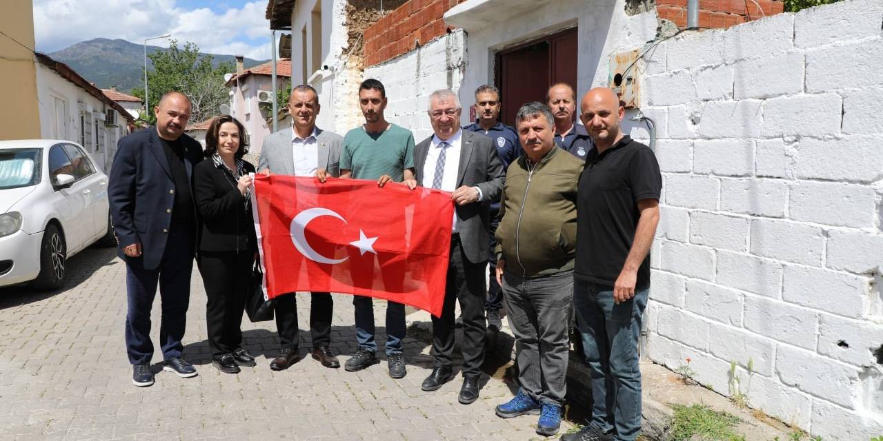 Edremit Belediyesi’nden Şehitlere Vefa