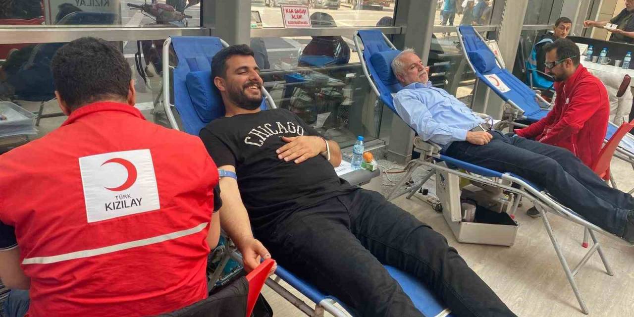 Hastanede Kan Bağış Kampanyası Düzenlendi