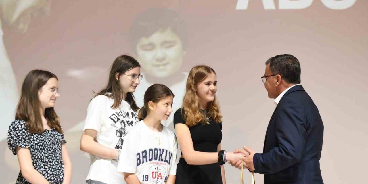 Başkan Hakan Şehirli’nin Misafirleri Erasmus Öğrencileri Oldu