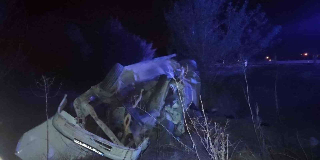 Afyonkarahisar’da Trafik Kazası: 1 Ölü, 2 Yaralı