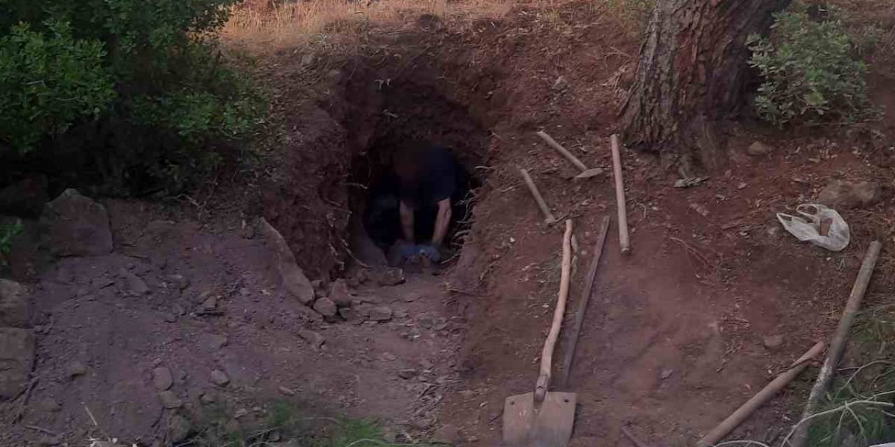Kaçak Kazı Yaparken Suçüstü Yakalandılar