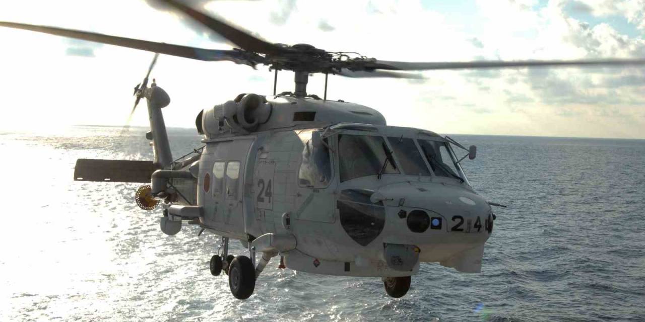 Japonya’da 2 Askeri Helikopter Düştü: 1 Ölü, 7 Kayıp