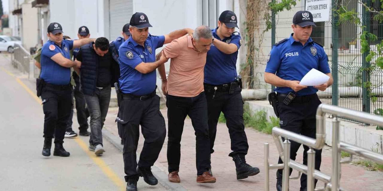 Uygulama Yapan Polise Silah Çeken Seyhan Belediyesi Temizlik İşleri Müdürü Tutuklandı