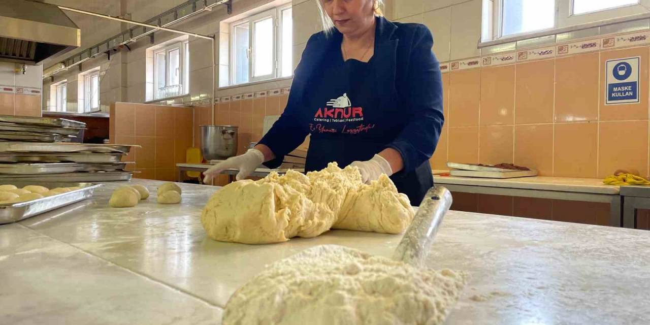 Arkadaşa İkram İle Başlayan İçli Köfte Serüveni Fabrika Açtırdı