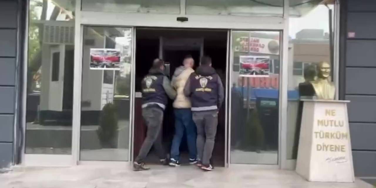 Maltepe’de Oyuncak Ayının İçinden Uyuşturucu Çıktı