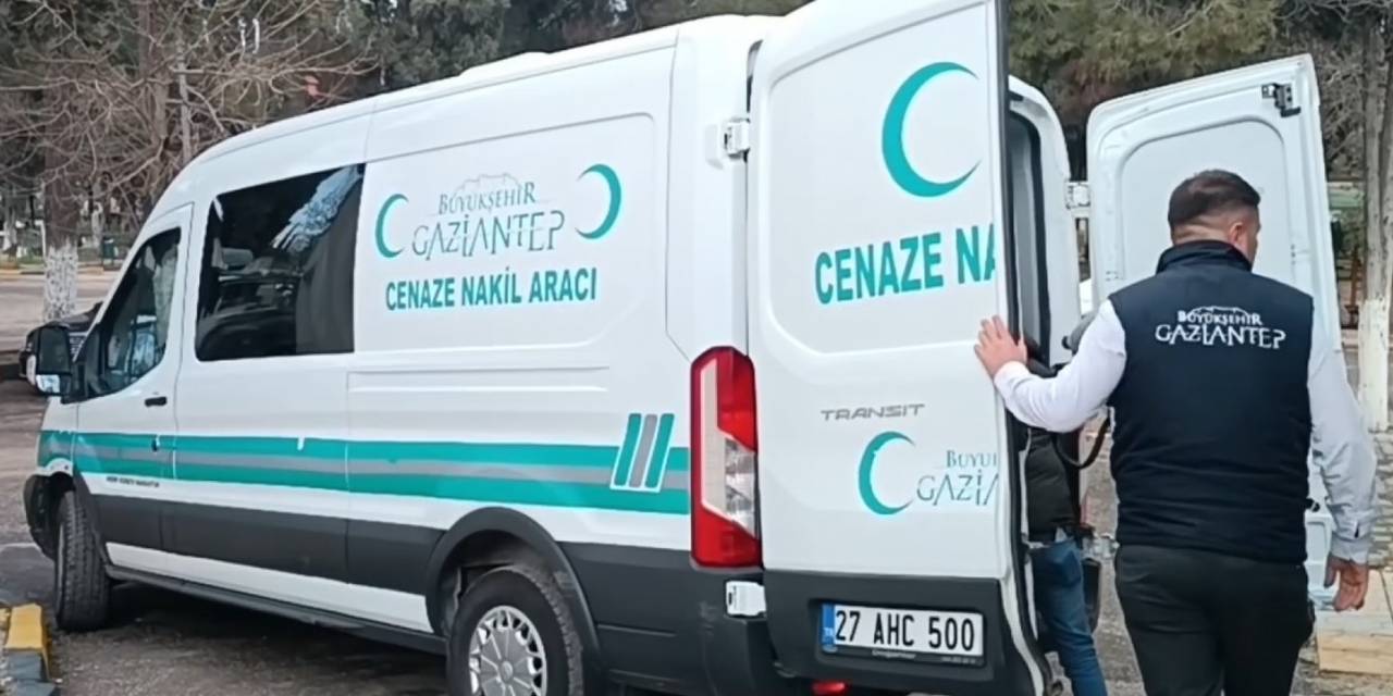 Gaziantep’te 14 Yaşındaki Kız Çocuğu, Babasını Bıçaklayarak Öldürdü