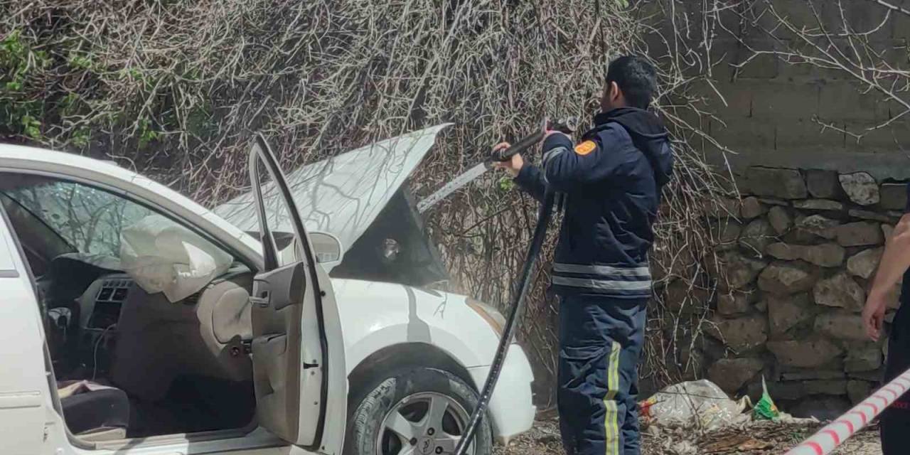 Van’da Trafik Kazası: 3 Yaralı